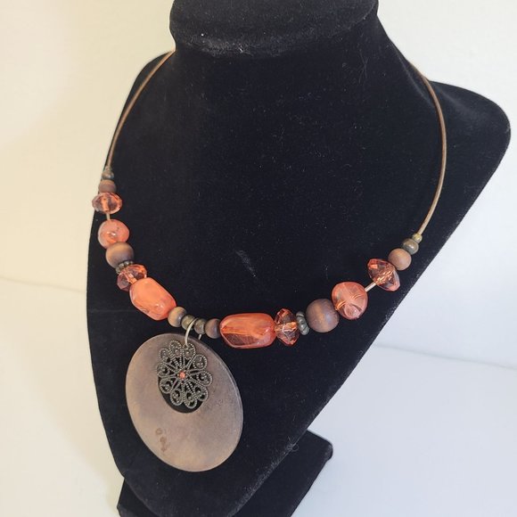 Copper beaded Necklace with wooden pendant - Picture 3 of 7
